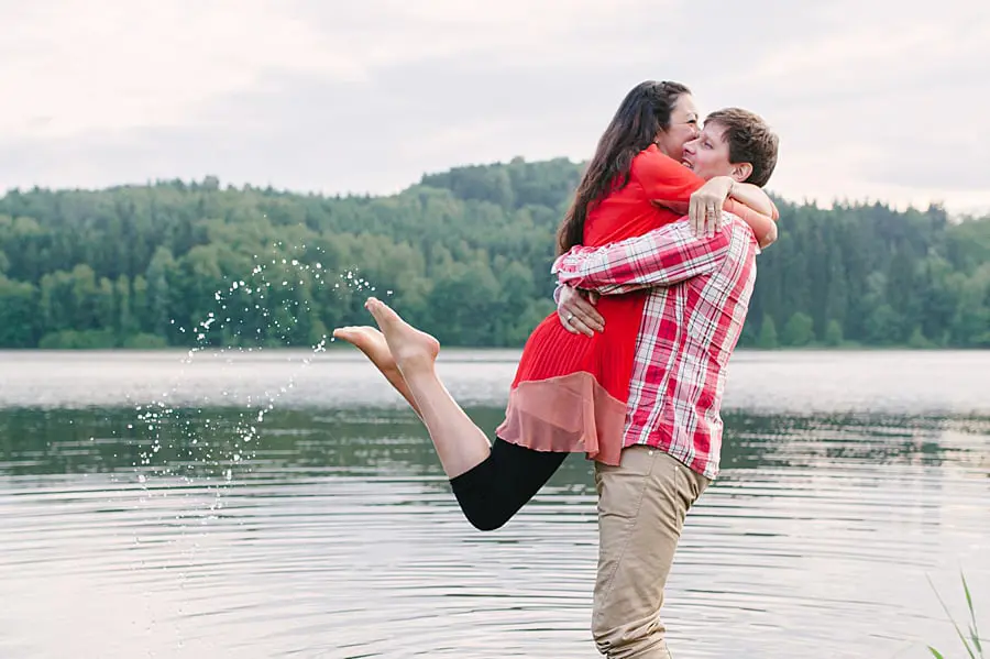 Engagementsession mit Candy und Andrè - Als Hochzeitsfotograf in Plauen und Umgebung unterwegs - Engagementshooting an der Talsperre Pöhl im schönen Vogtland 15