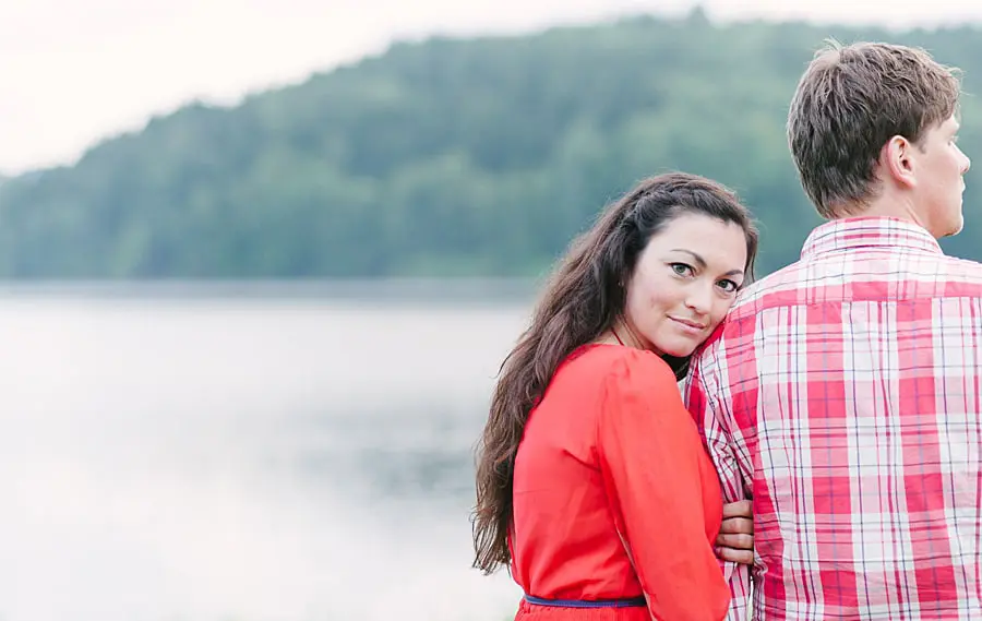 Engagementsession mit Candy und Andrè - Als Hochzeitsfotograf in Plauen und Umgebung unterwegs - Engagementshooting an der Talsperre Pöhl im schönen Vogtland 31